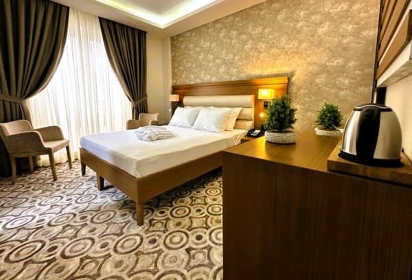 Deluxe Double Room 3