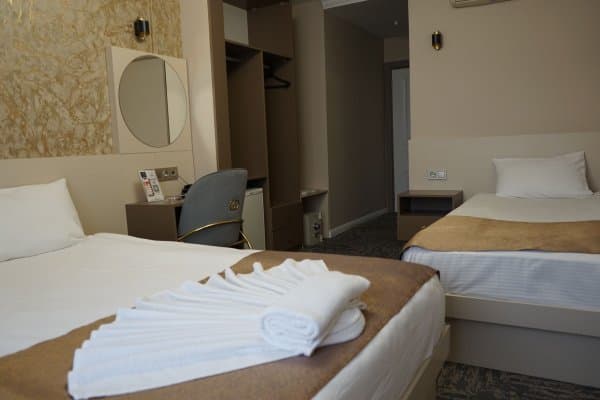 Triple,Şehir Manzaralı 2