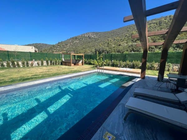 Korunaklı Superior Villa 1+1 Oda 2