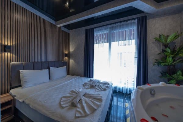 Balayı Suite Jakuzili 1