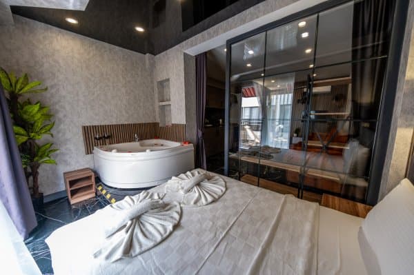 Balayı Suite Jakuzili 3