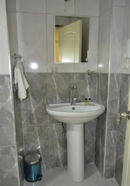 Tek Kişilik Balkonlu Oda 4