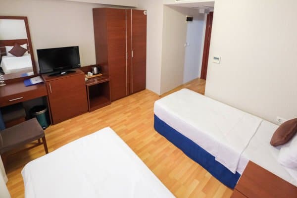 Twin Bed Room- İki Ayrı Yataklı Oda 2