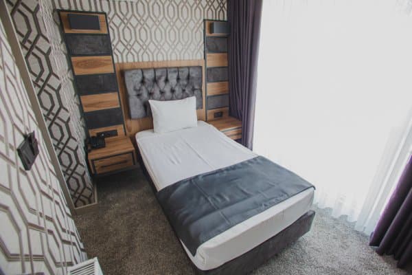 Tek Kişilik Oda (Tek Kişilik Yataklı) 1