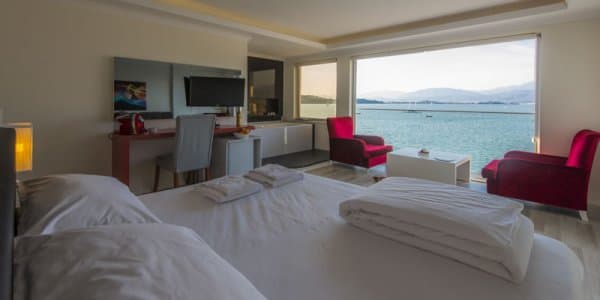 Deluxe Jakuzili Oda 1