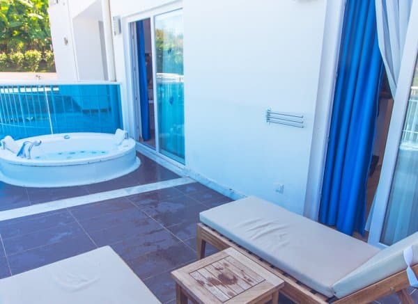 Deluxe Jakuzili Oda 3