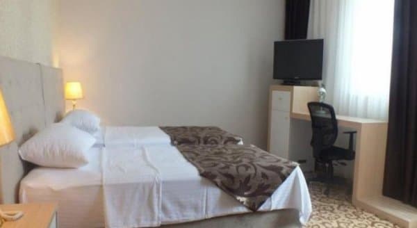 Triple Aile Odası 3