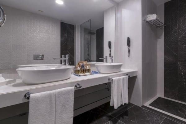 Deluxe Family Dubleks Suit Deniz Manzaralı Balkonlu Oda 4