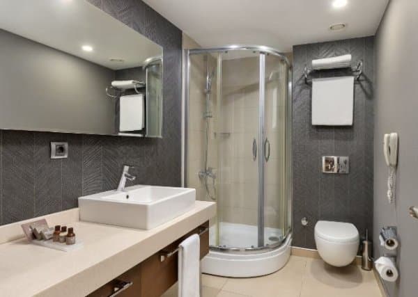 Junior King Suite Room	 4