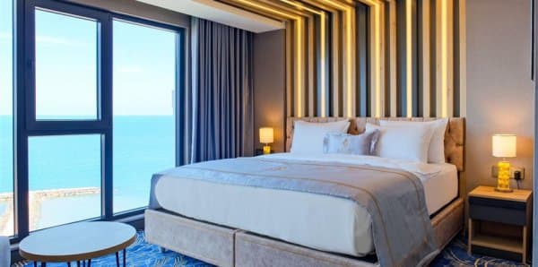 Superior Deniz Manzaralı Oda 1