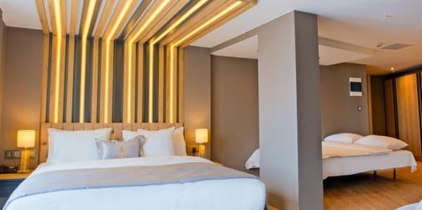 Superior Deniz Manzaralı Oda 2