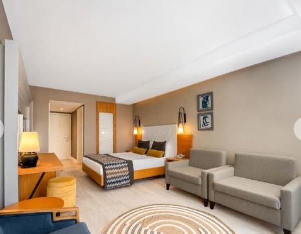 Kara Manzaralı Superior Oda 2