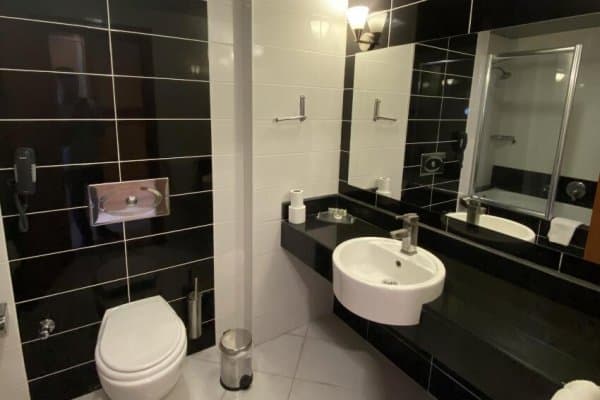 Standart Triple Oda 4