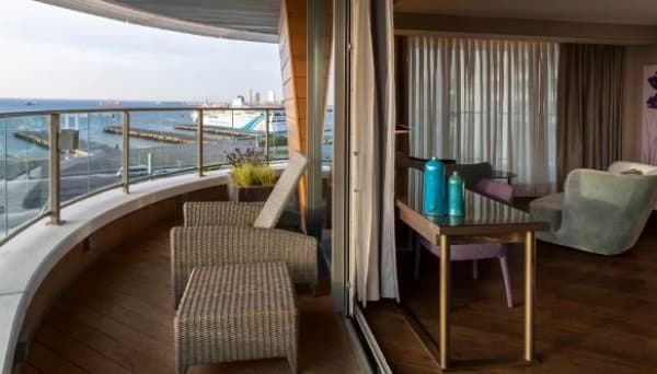 Suite Room with Balcony - Sea View 3