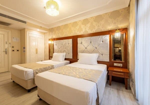 Standart Twin Yataklı Oda 1