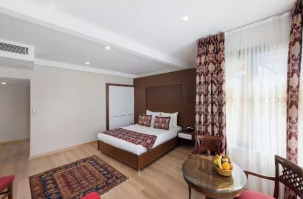 PREMIUM SUITE  ST.SOPHIA VIEW 2