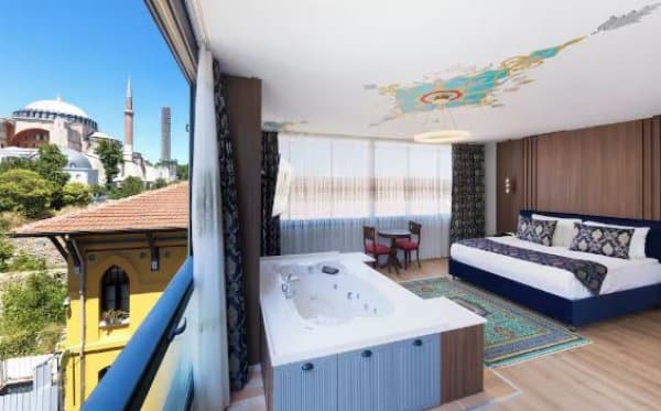 ROYAL SUITE WITH ST.SOPHIA VIEW (CONNECTION SUITE) 1