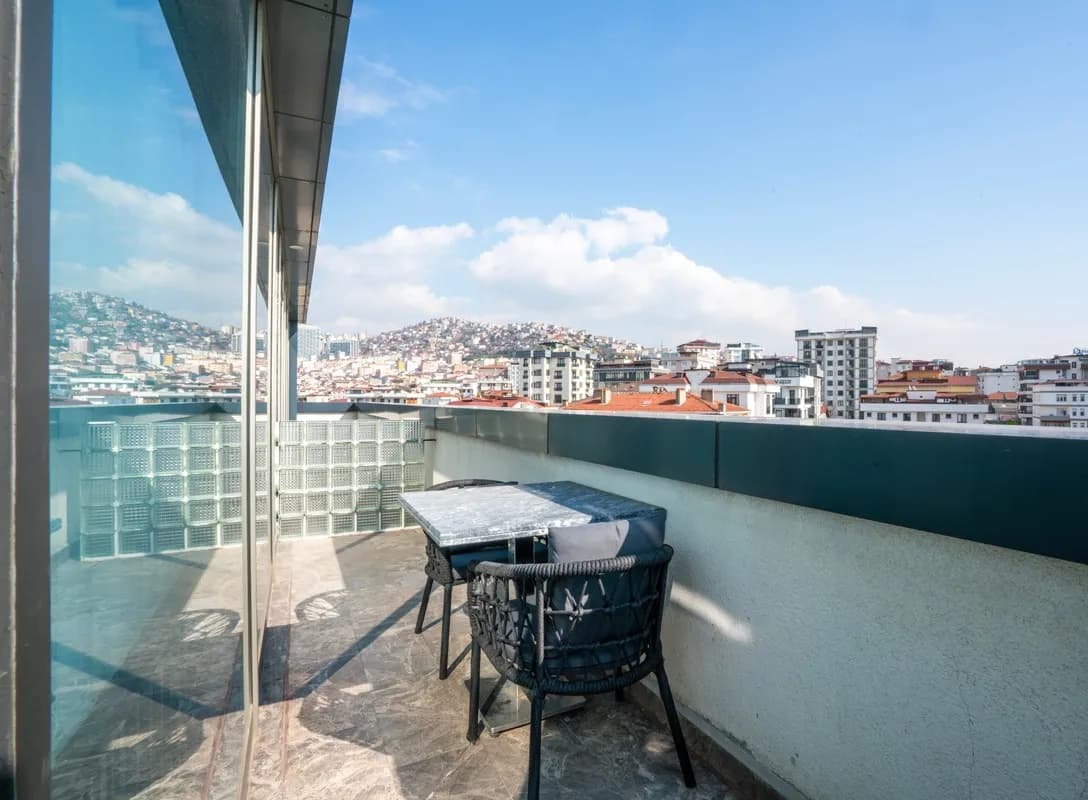 Jakuzili Deluxe Oda 3