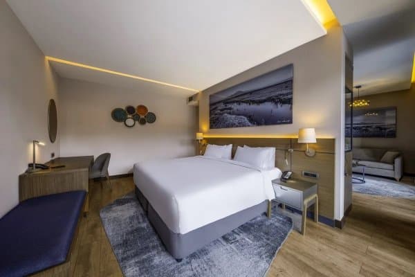 Junior Suite - Mountain View - Balcony 400 1