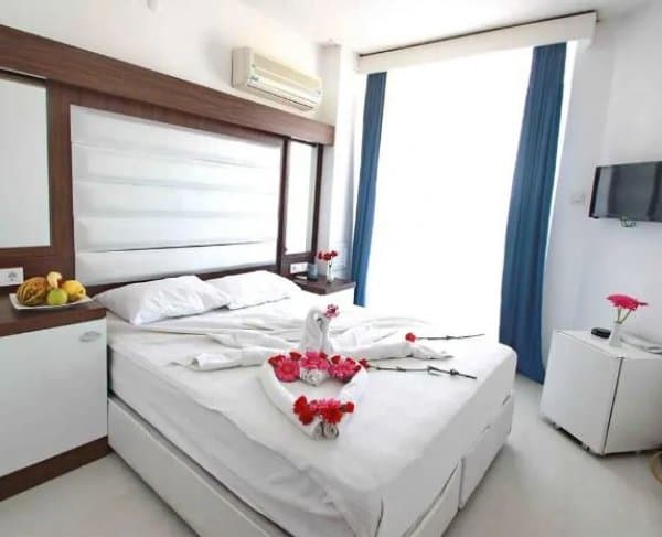 Deniz Manzaralı Standart Oda 2