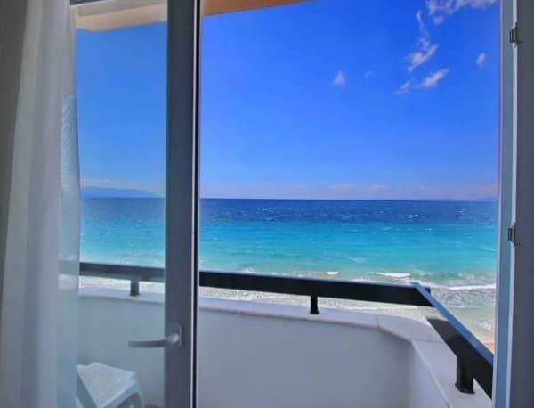 Deniz Manzaralı Standart Oda 3