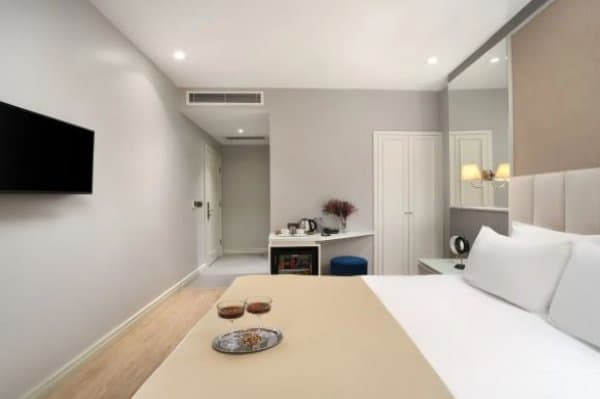 Standart Tek Büyük Yataklı  Oda  1