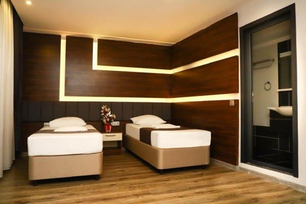 Kara Manzaralı Aile Odası 2