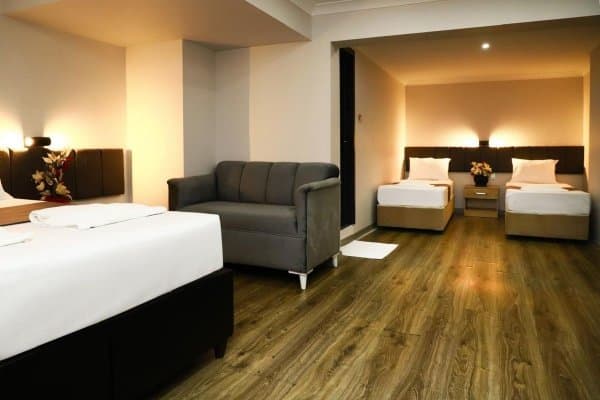 Kara Manzaralı Aile Odası 3