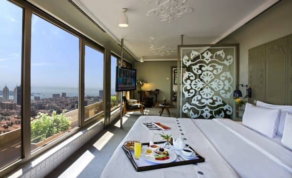 Suite Deniz Manzaralı Jakuzili Oda 1