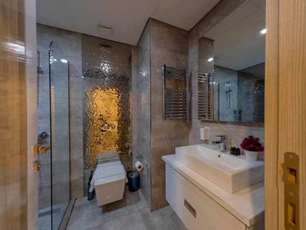 Deluxe Double Room 4