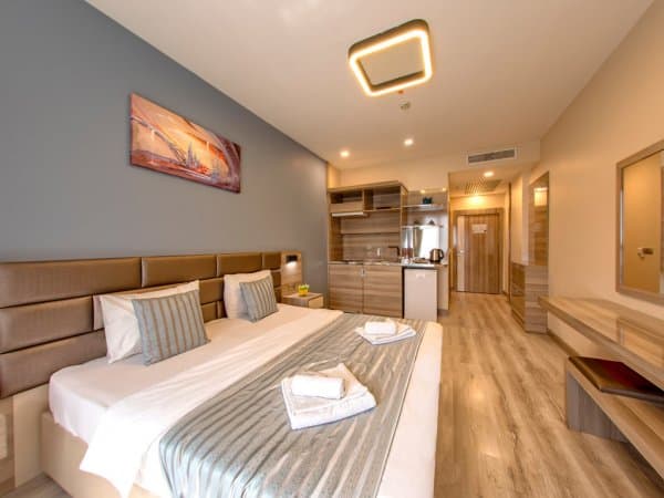 Deluxe Double Room 1