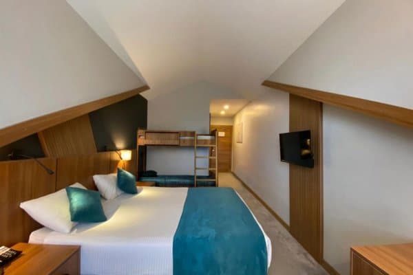 Deluxe Aile Odası 1