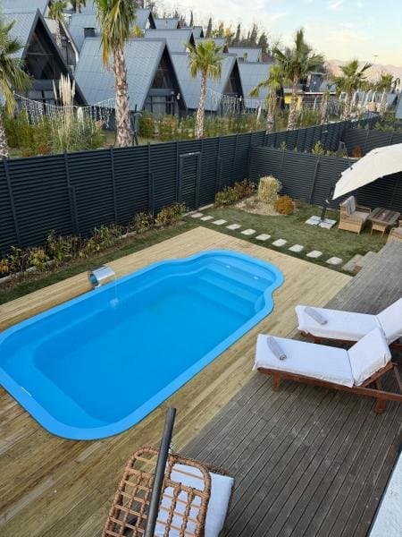 1+1 Superior Havuzlu Oda 2