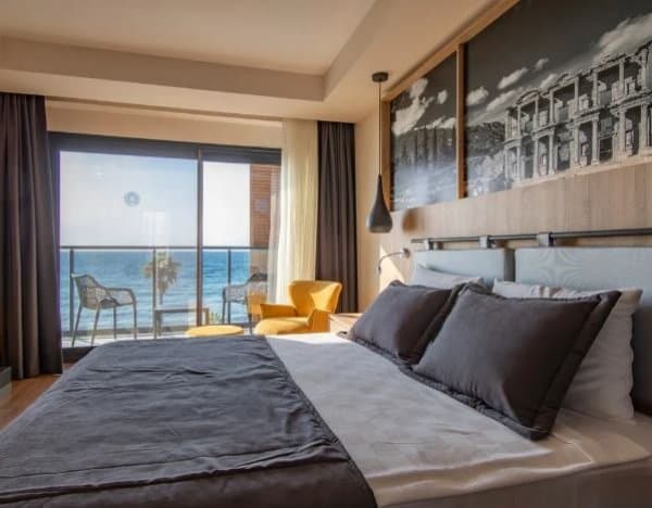 Deluxe Balkonlu Oda 1