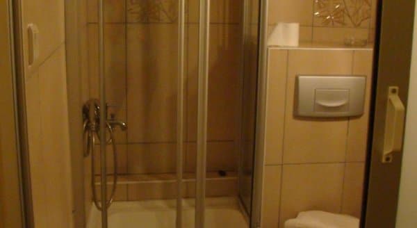 Standart Oda Deniz veya Kara Manzaralı Oda 4