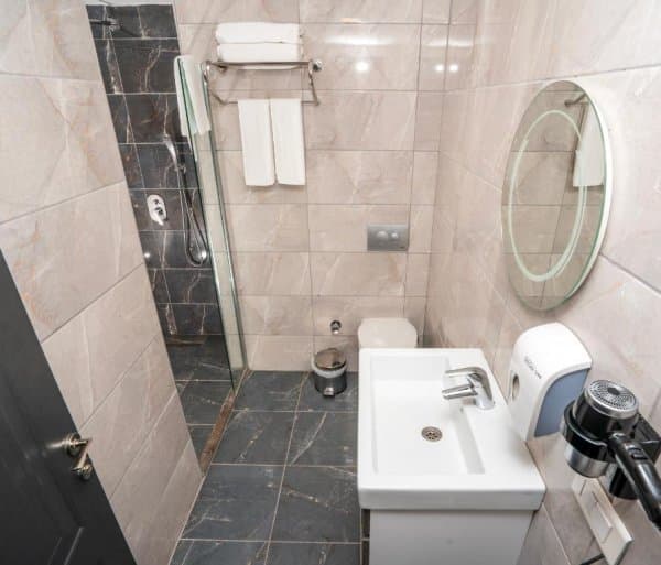 Romantic Suite Oda 4