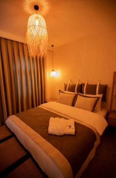 Deniz Manzaralı Teras Oda 2