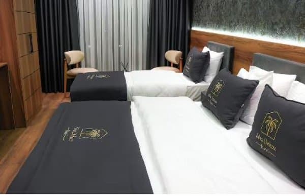 Aile Odası, Şehir Manzaralı 1