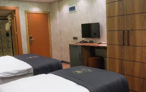 Aile Odası, Şehir Manzaralı 3