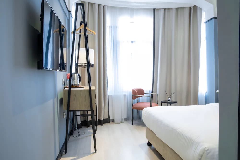 Exclusive Tek Büyük Yataklı Oda 3