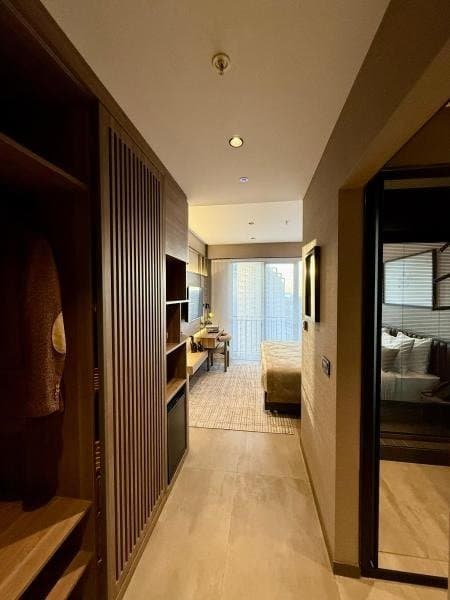 Studio Suite With City View 3