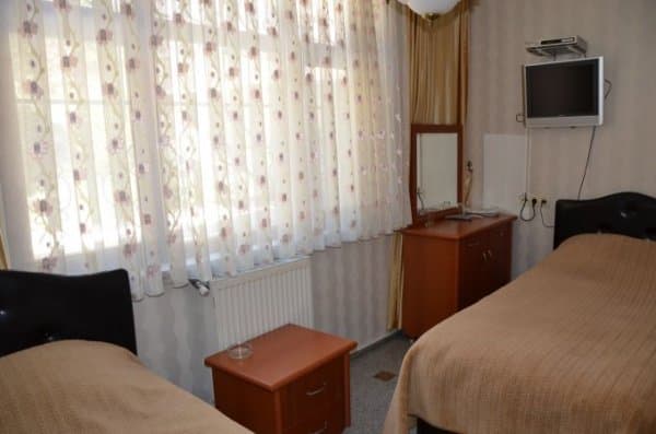 Standart Üç Kişilik Oda (1 Double+ 1 Single Yatak) 1