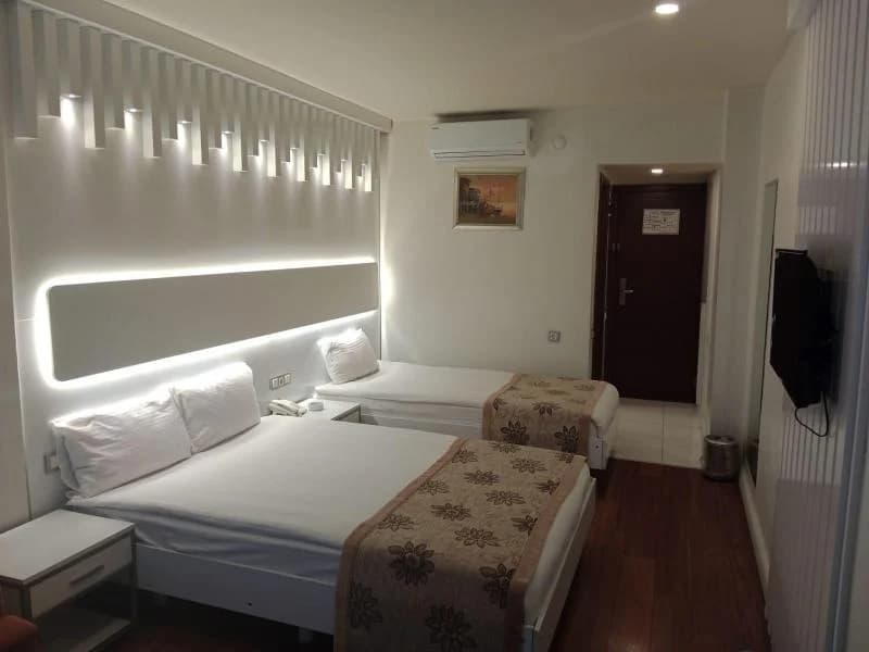 Triple Room 1
