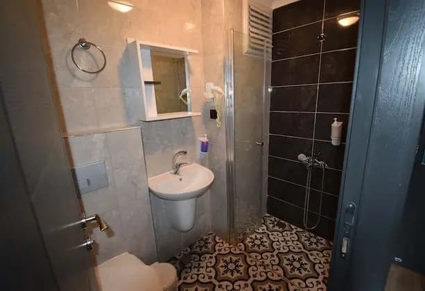 Ekonomik Double Oda 4