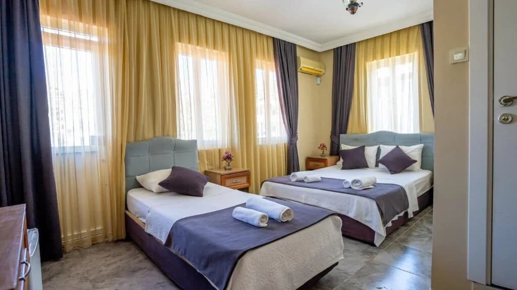 Standart Triple Oda 1