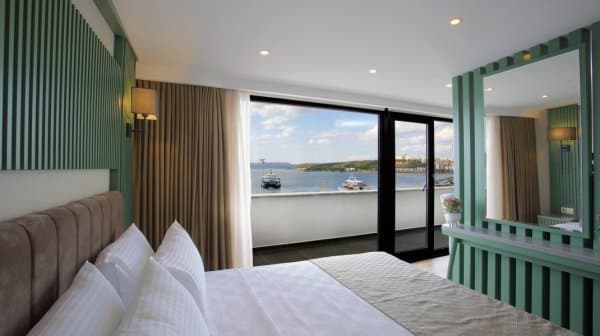 Deniz Manzaralı Suite Oda	 1