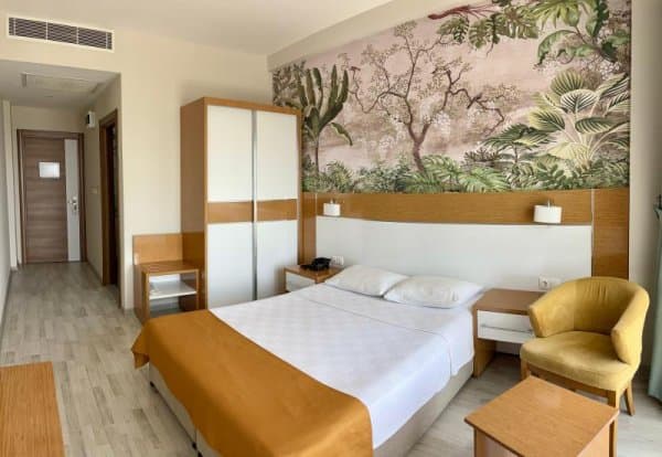 Deniz Manzaralı Oda 2