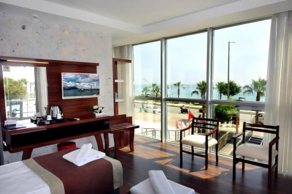 Standart Deniz Manzaralı Oda 1