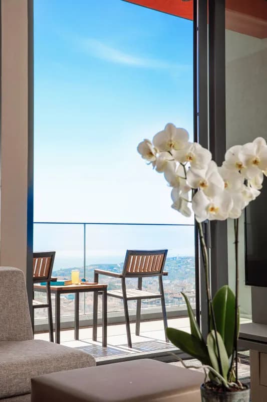 One Bedroom Suite Twin Sea View 3