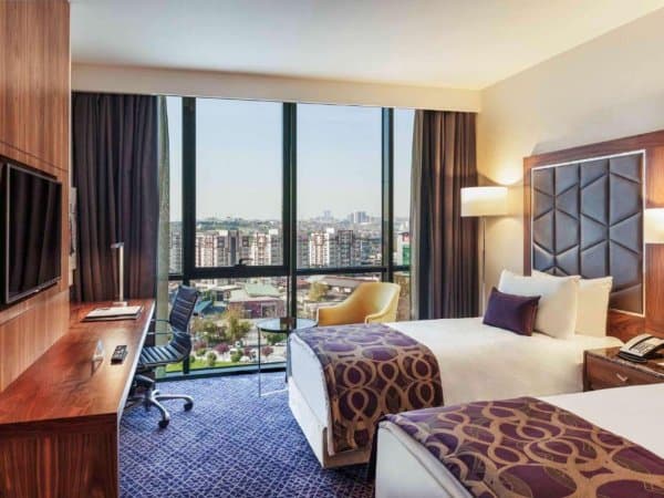 Superior Twin Room With City View  1
